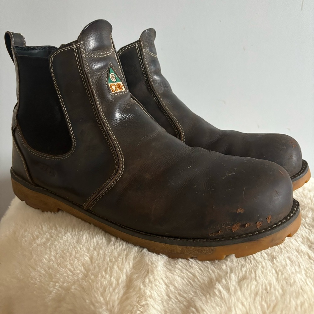 Keen Seattle Romeo steel toed Chelsea boots - 13D